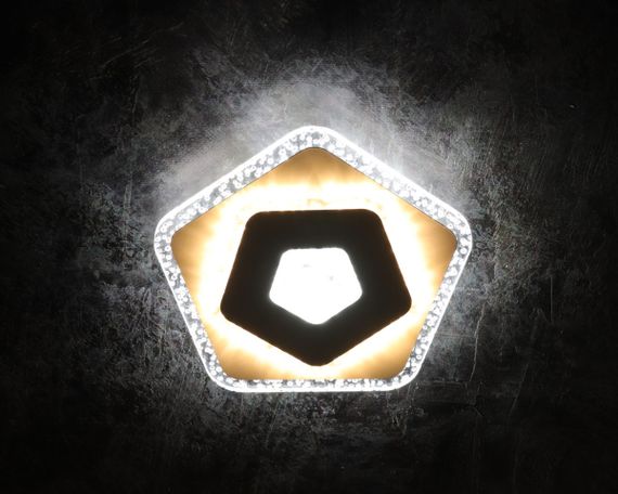 Сучасний креативний світильник стельовий LED для кухні ванної офісу 25141 Білий 4х25х25 см.