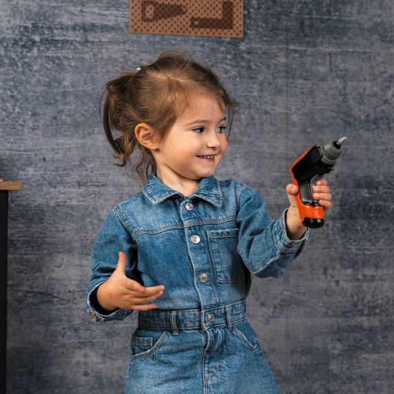 Вантажівка Black+Decker «Інженер-Конструктор» (З шуруповертом) | Зображення 4