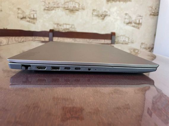 Ультрабук Lenovo ThinkBook 15-IIL / 15.6" (1920x1080) IPS / Intel Core i5-1035G1 (4 (8) ядра по 1.0 - 3.6 GHz) / 16 GB DDR4 / 256 GB SSD / Intel UHD Graphics / WebCam б/в | Зображення 4