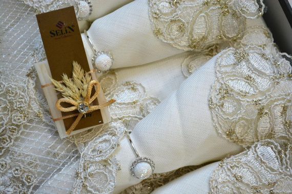 Льняная скатерть с ранером Selin Banu Set 160×350+12 салфеток кремовая | Зображення 3