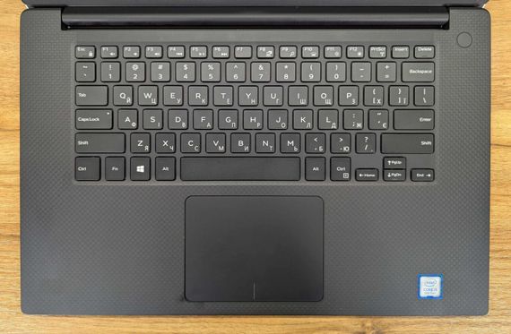 Ігровий ноутбук Dell XPS 15 7590 / 15.6" (1920x1080) IPS / Intel Core i5-9300H (4 (8) ядра по 2.4 - 4.1 GHz) / 16 GB DDR4 / 512 GB SSD / nVidia GeForce GTX 1650, 4 GB GDDR6, 128-bit / HDMI / WebCam / Windows 10 б/в + Подарунок Бездротова миша / USB | Зображення 2