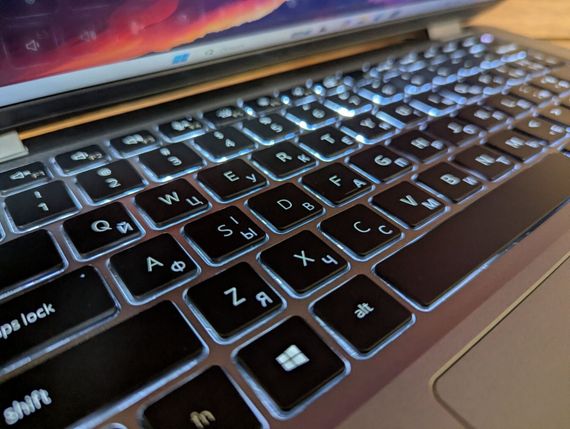Ультрабук Б-класс Dell Latitude 5320 / 13.3" (1920x1080) IPS / Intel Core i5-1145G7 (4 (8) ядра по 2.6 - 4.4 GHz) / 16 GB DDR4 / 256 GB SSD / Intel Iris Xe Graphics / WebCam / Windows 11 б/у | Зображення 5