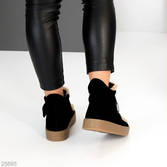 Молодежные черные замшевые зимние ботинки с бежевым мехом | Зображення 4