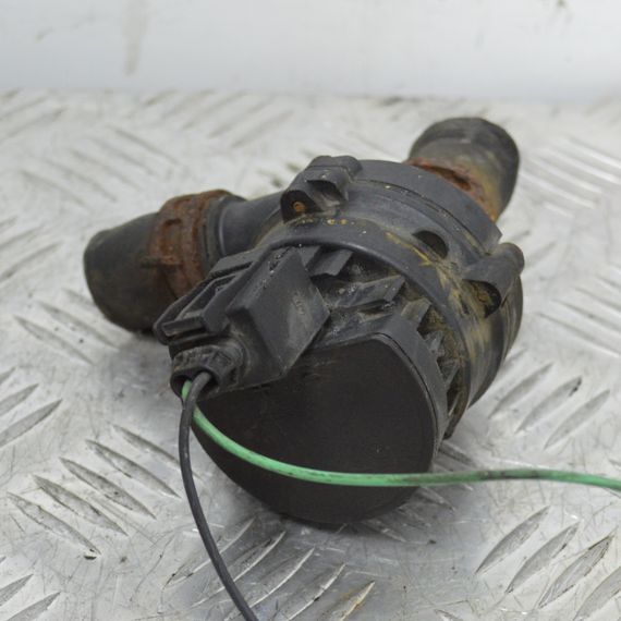 Додатковий водяний насос Nissan Qashqai X-Trail Navara помпа водяна Ніссан Кашкай Навара 0392023015 | Зображення 1