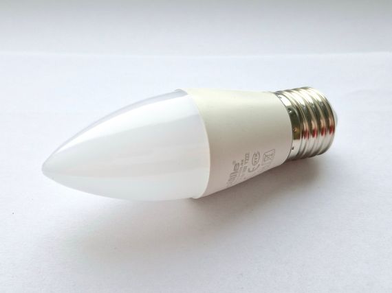 Светодиодная лампа LED E27 10W NW C37