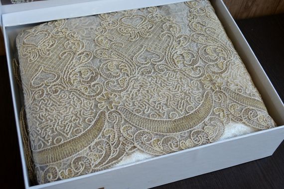 Велюровая скатерть с кружевом Haspen 160×300 cм Zelal, кремовая | Зображення 6