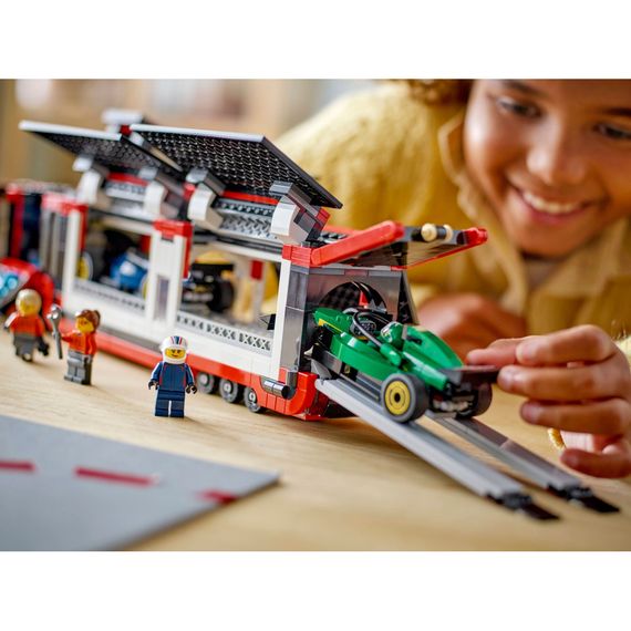 Конструктор LEGO City Вантажівка F1 з автомобілями RB20 та AMR24 (60445) | Зображення 8