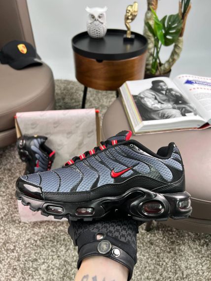 Мужские кроссовки Air Max Plus New Black Grey Red , Вьетнам 45 28.5 | Зображення 4