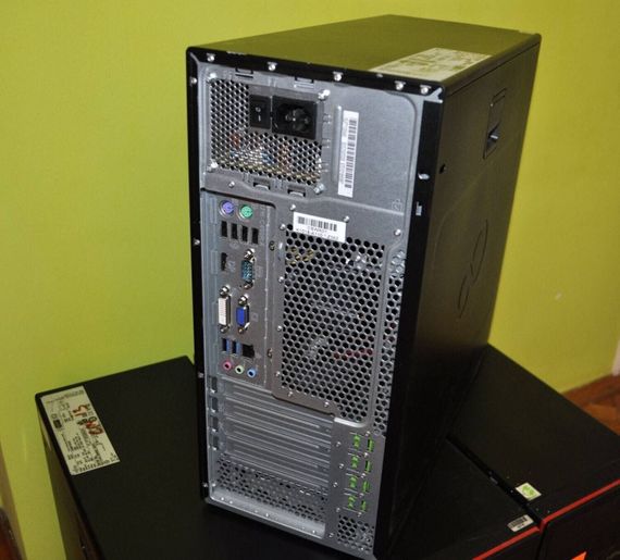 Комп'ютер Fujitsu Esprimo P720 E90 Tower / Intel Core i5-4590 (4 ядра по 3.3 - 3.7 GHz) / 8 GB DDR3 / 160 GB HDD / Intel HD Graphics 4600 / 280W б/в | Зображення 2