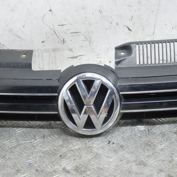 Решітка радіатора Volkswagen Golf VI 2008-2013 Решітка переднього бампера Фольксваген Гольф 6 1K9853653A | Зображення 2