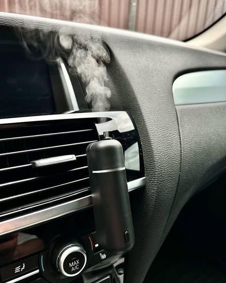 Автомобильный электронный ароматизатор Ultrasonic в комплекте с 6 ароматами. Білий | Зображення 1