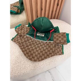 Брендовая зимняя куртка для собак GUCCI cо шнурками на капюшонне, на змейке, с кольцом под ошейник, бежевая