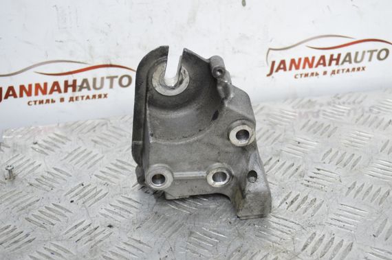 Кронштейн кріплення двигуна правий Peugeot Expert 2.0 HDI лапа опора мотора Пежо 9645030780 | Зображення 1