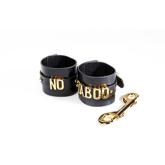 Наручники з написом NO TABOO від UPKO з італійської шкіри, чорні із золотою фурнітурою | Зображення 4