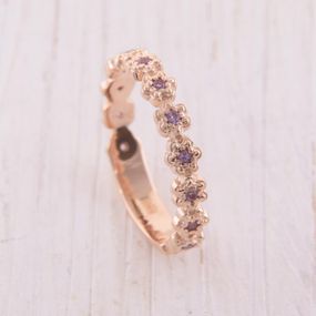 Женское кольцо из красного золота с аметистами 18.5