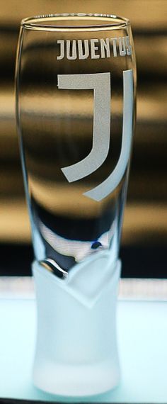 Пивной бокал крафтовый 440 мл ФК Juventus Ювентус с гравировкой подарок для фаната футбольная кружка | Зображення 2