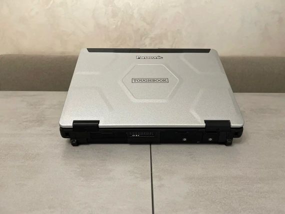 Напівзахищений ноутбук Panasonic Toughbook CF-54 / 14" (1920x1080) IPS / Intel Core i5-5300U (2 (4) ядра по 2.2 - 2.9 GHz) / 16 GB DDR3 / 256 GB SSD / Intel HD Graphics 5500 / HDMI б/в | Зображення 6