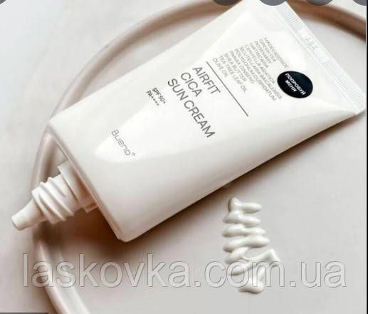 Сонцезахисний крем із центелою Bueno Air Fit Cica Sun Cream SPF50PA