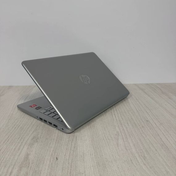 Ноутбук HP 14-dk1022wm / 14" (1366x768) TN / AMD Ryzen 3 3300U (4 ядра по 2.1 - 3.5 GHz) / 8 GB DDR4 / 128 GB SSD / AMD Radeon Vega 6 Graphics / WebCam б/в | Зображення 5