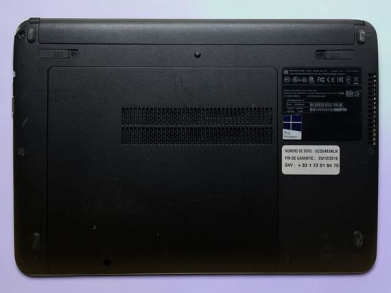 Ультрабук Б-класс HP ProBook 430 G3 / 13.3" (1366x768) TN / Intel Core i3-6100U (2 (4) ядра по 2.3 GHz) / 8 GB DDR3 / 500 GB HDD / Intel HD Graphics 520 / WebCam / АКБ не работает б/у | Зображення 4