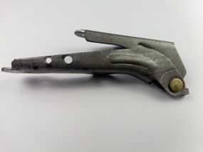 Петля капота Lanos права, АвтоЗАЗ (96304580) (D-TF69Y0-8407038)