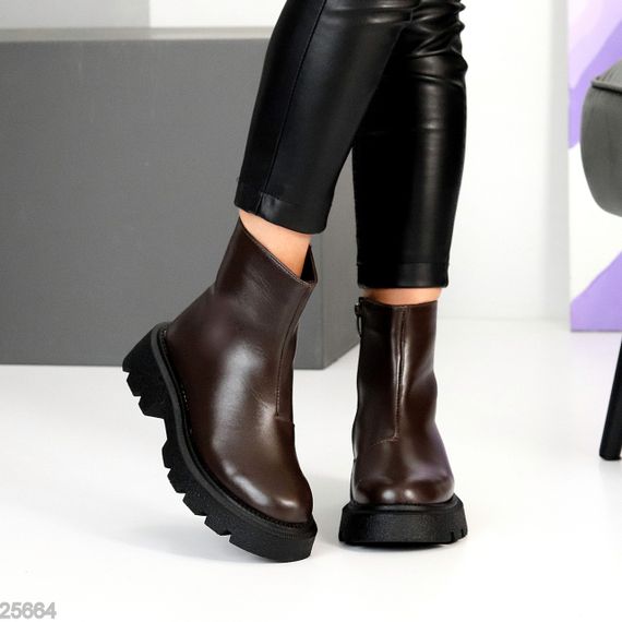 Шикарні зимові лаконічні черевики натуральна шкіра колір Шоколад | Зображення 5