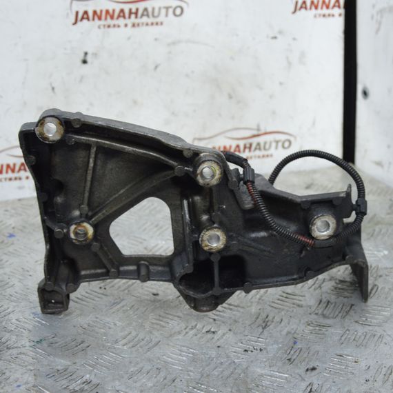 Кронштейн подушки двигуна 2.0 D Fiat Ducato 2007-2014 Кріплення опори мотора Фіат Дукато 55233461 | Зображення 1