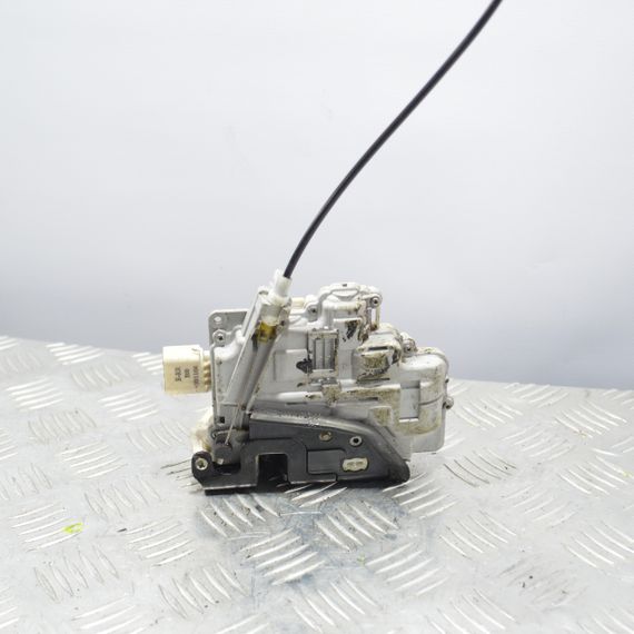 Замок передньої правої двері Audi A3 A4 B7 A6 C6 A8 R8 2002-2015 Замок двері передній правий Ауді а3 а4 б7 а6 ц6 8E1837016AA | Зображення 3