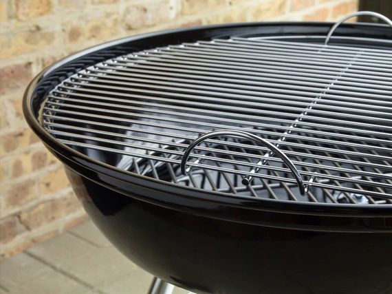 Вугільний гриль Weber Compact Kettle 57 см, чорний | Зображення 4