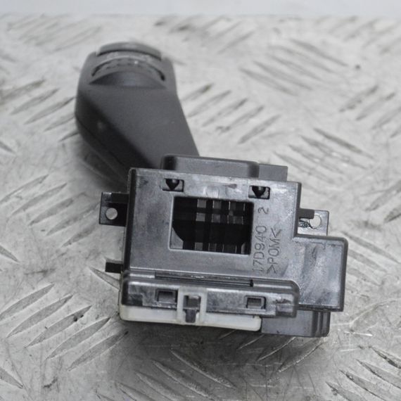 Подрульовий перемикач правий Ford Focus II 2004-2011 перемикач двірників Форд Фокус 2 4M5T17A553BD | Зображення 2