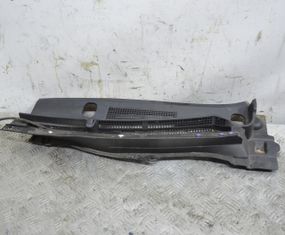 Накладка лобового скла ліва Mazda 6 2008-2012 Накладка жабо ліва Мазда 6 GS1F507S1LH
