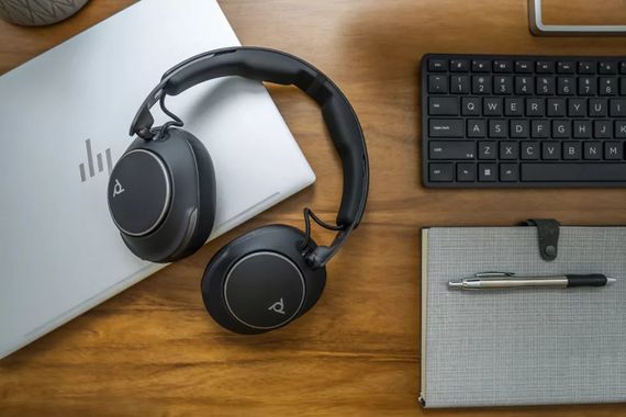 Гарнітура Poly Voyager Surround 80-M USB-C HS + USB-C/A Stereo Black | Зображення 3