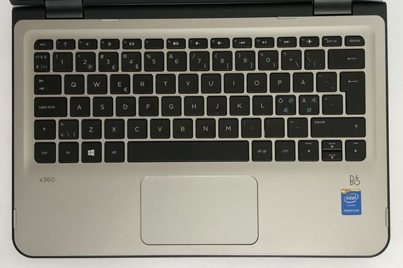 Нетбук-трансформер HP X360 310 G2 / 11.6" (1366x768) IPS Touch / Intel Pentium N3700 (4 ядра по 1.6 - 2.4 GHz) / 4 GB DDR3 / 128 GB SSD / Intel HD Graphics / WebCam / Win 10 Pro б/у | Зображення 7