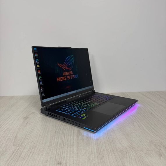 Игровой ноутбук Б-класс Asus ROG Strix G16 G614JV / 16" (1920x1200) IPS / Intel Core i7-13650HX (14 (20) ядер по 3.6 - 4.9 GHz) / 16 GB DDR5 / 1000 GB SSD NVMe / nVidia GeForce RTX 4060, 8 GB GDDR6, 128-bit / WebCam б/у | Зображення 3