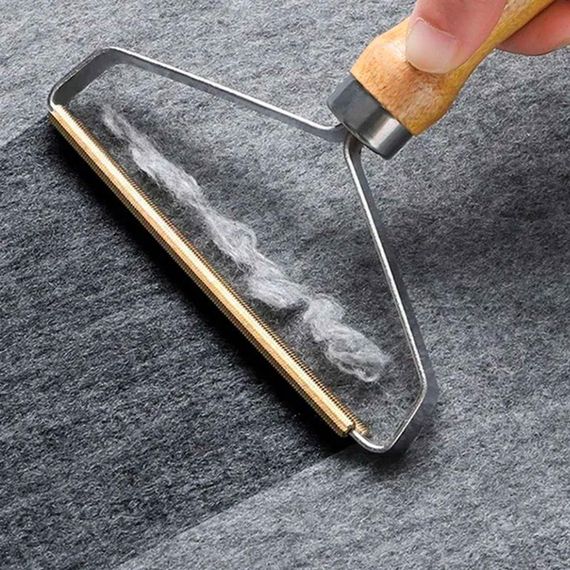 Щетка скребок для чистки одежды от шерсти, 17,5x13,5см / Двусторонняя щетка-бритва для удаления катышков с | Зображення 2