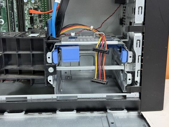 Ігровий ПК Dell Precision 3620 Tower / Intel Core i7-6700 (4 (8) ядра по 3.4 - 4.0 GHz) / 8 GB DDR4 / 250 GB SSD / AMD FirePro W5100, 4 GB GDDR5, 128-bit / 290W / DVD-RW / DisplayPort б/в + Подарунок Кабель живлення + дротова миша | Зображення 5