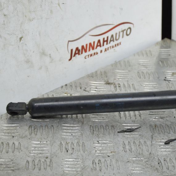 Амортизатор кришки багажника Volkswagen Sharan 1995-2010 Газова пружина Фольксваген Шаран 7M0827550G | Зображення 1