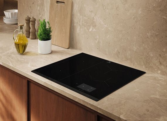 Варильна поверхня Electrolux індукційна EIS67483 | Зображення 6