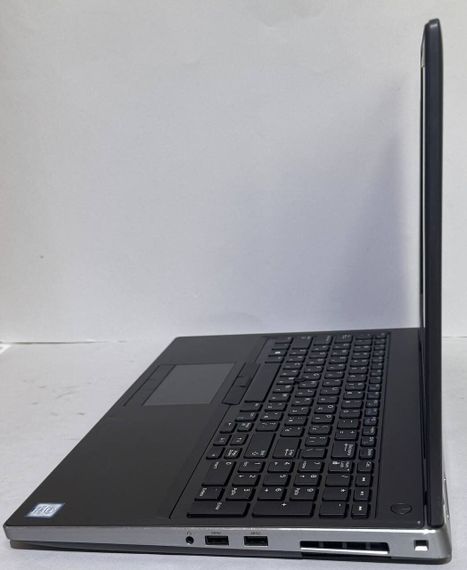 Мобільна робоча станція Dell Precision 7540 / 15.6" (1920x1080) IPS / Intel Core i7-9850H (6 (12) ядер по 2.6 - 4.6 GHz) / 16 GB DDR4 / 512 GB SSD / nVidia Quadro T2000, 4 GB GDDR5, 128-bit / WebCam б/в | Зображення 5