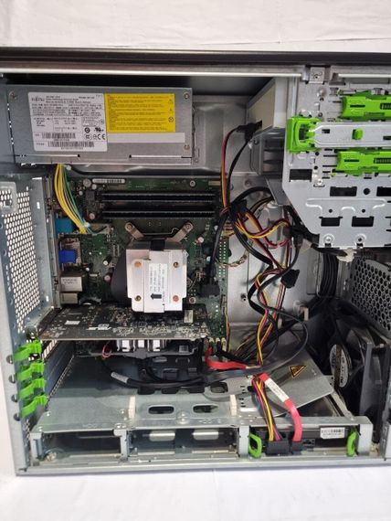 Ігровий ПК Fujitsu Esprimo P920 E85+ Tower / Intel Core i5-4570 (4 ядра по 3.2 - 3.6 GHz) / 16 GB DDR3 / 240 GB SSD + 500 GB HDD / AMD Radeon RX 550, 4 GB GDDR5, 128-bit / DVD-RW б/в | Зображення 5