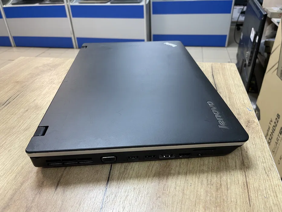 Ноутбук Lenovo Thinkpad E520 15.6 intel core i3 2350M/4gb/320gb | Зображення 3