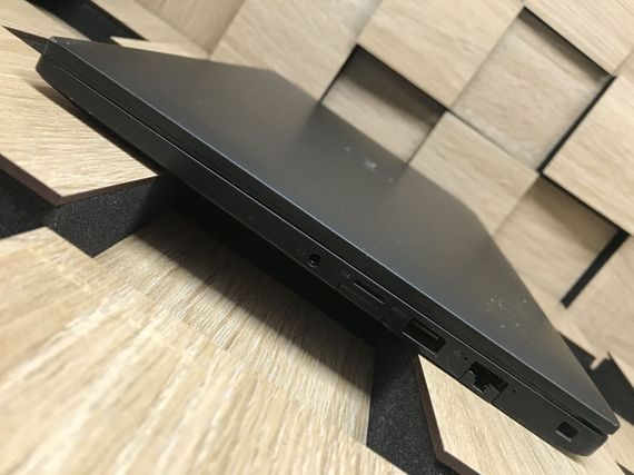 Ноутбук Б-клас Dell Latitude 7490 / 14" (1920x1080) IPS / Intel Core i5-8350U (4 (8) ядра по 1.7 - 3.6 GHz) / 8 GB DDR4 / 256 GB SSD M.2 / Intel UHD Graphics 620 / WebCam / USB 3.1 / HDMI б/в | Зображення 5