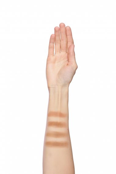 Бронзер ZOLA Natural Bronze Glow - 02 Tan Bronze (8.5 g) | Зображення 3