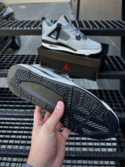 Кросівки Nike Air Jordan 4 Retro, замша (light gray) | Зображення 6