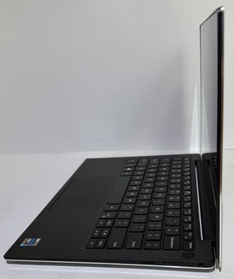 Ультрабук Dell XPS 13 9305 / 13.3" (1920x1080) IPS Touch / Intel Core i5-1135G7 (4 (8) ядра по 2.4 - 4.2 GHz) / 8 GB DDR4 / 256 GB SSD / Intel Iris Xe Graphics / WebCam б/у | Зображення 6