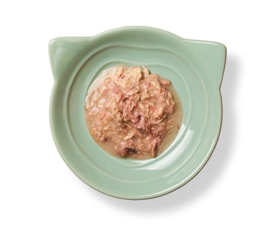 Вологий корм для котів з тунцем та куркою Natural Kitty Meat Lover Tuna And Chicken In Gravy, 70 гр | Зображення 2