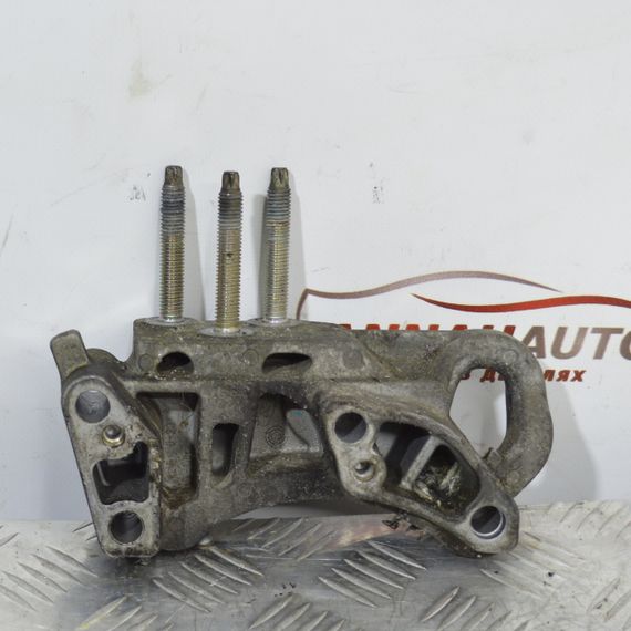 Кронштейн двигуна 1.6 TDCI Ford Fiesta Mk6 VI Fusion 2007-2012 кріплення мотора Форд Фієста Ф'южн 5S616030AB