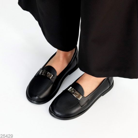 Удобные повседневные черные кожаные лоферы стильный декор | Зображення 5
