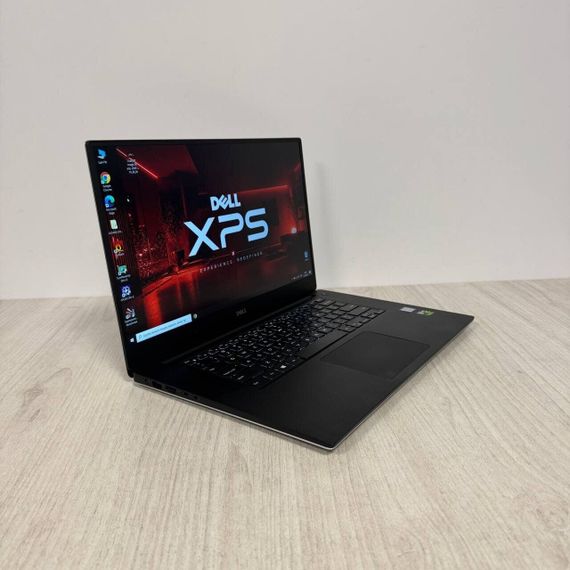 Игровой ноутбук Dell XPS 9560 / 15.6" (1920x1080) IPS / Intel Core i7-7700HQ (4 (8) ядра по 2.8 - 3.8 GHz) / 8 GB DDR4 / 256 GB SSD / nVidia GeForce GTX 1050, 4 GB GDDR5, 128-bit / WebCam б/у | Зображення 3