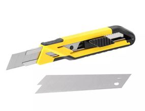 Ніж Stanley із висувним сегментним лезом 18 мм (STHT10266-0)